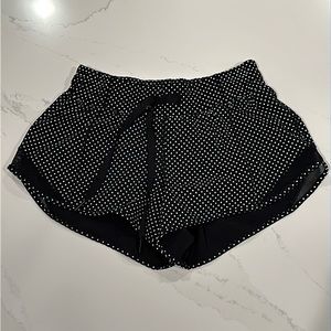 LuluLemon Reflective Shorts 4 NWOT